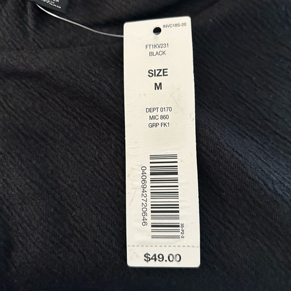 New shirt Investments woman’s size medium black top - Picture 4 of 5